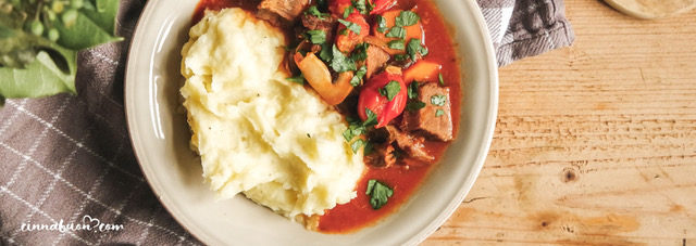 Gulasch à la Boeuf Bourguignon von KatharinaMagerle © Ein herrliches Rezept für die Weihnachtszeit